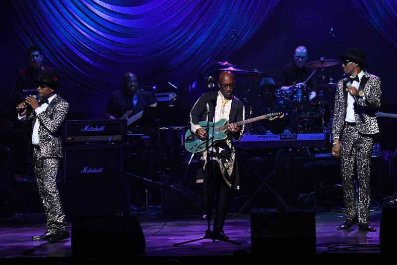 Tony! Toni! Toné!